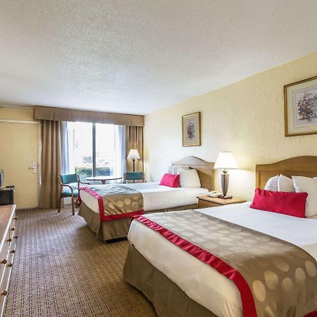 Ramada By Wyndham Houma Hotel Exterior photo