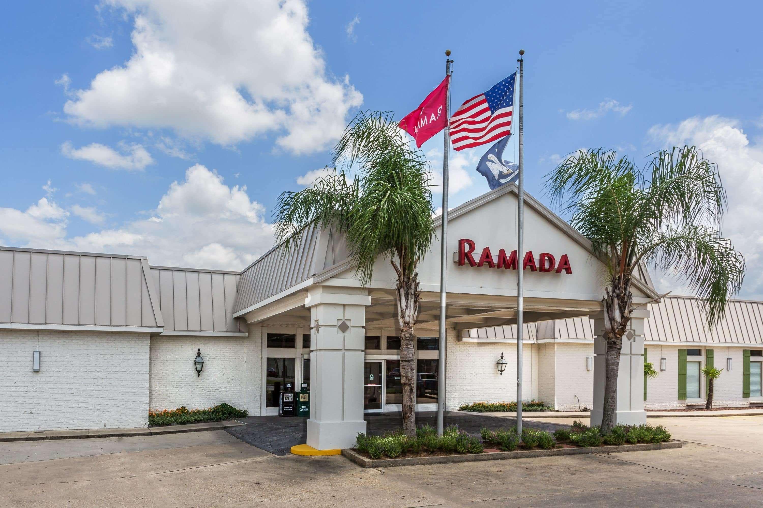 Ramada By Wyndham Houma Hotel Exterior photo