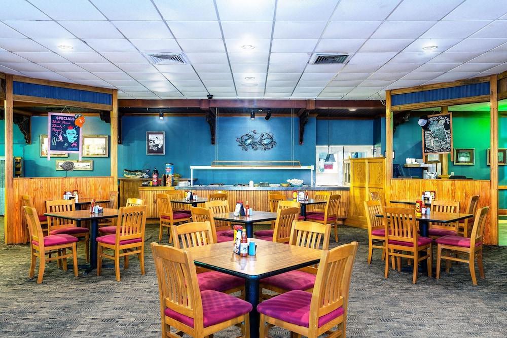 Ramada By Wyndham Houma Hotel Exterior photo